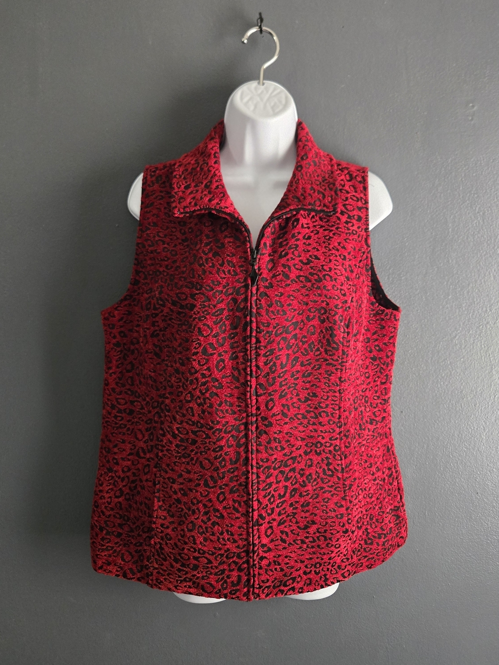 Susan Graver Red and Black Leopard Print Zip Front Sleeveless Cozy Eclectic Vest